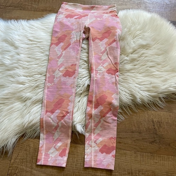 OUTDOOR VOICES Pink Camo Leggings - Picture 3 of 4